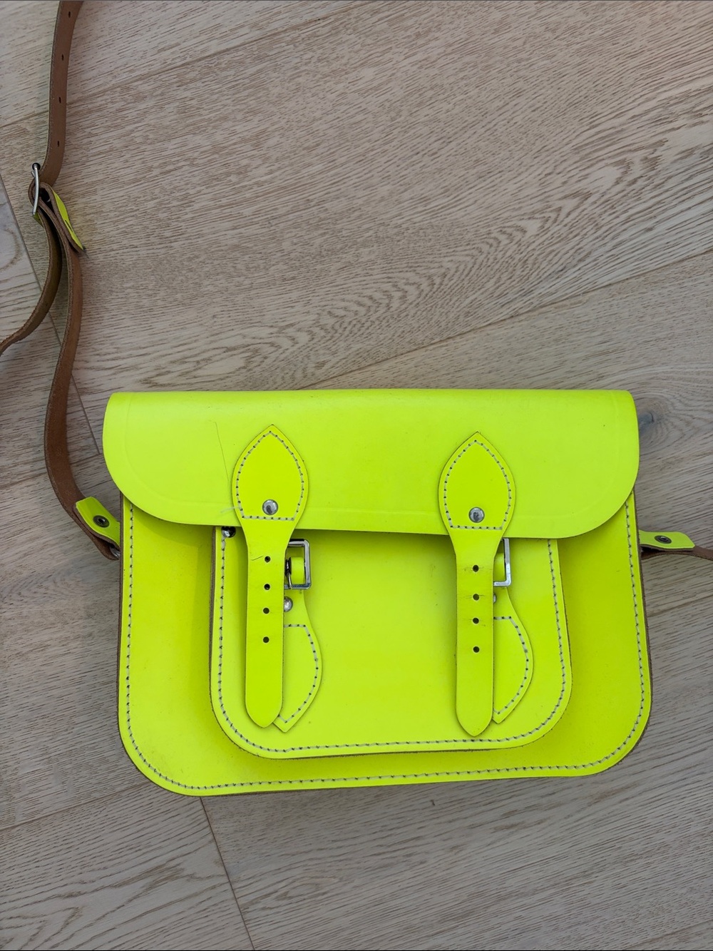 Cambridge Satchel Compang Neon Yellow Women's Satchel Crossbody Bag